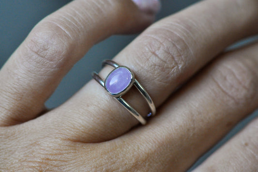 Lilac Seas Ring Size 6