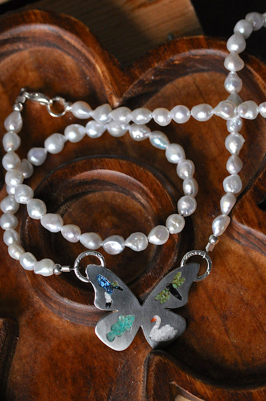 Butterfly Pearl Inlay Necklace