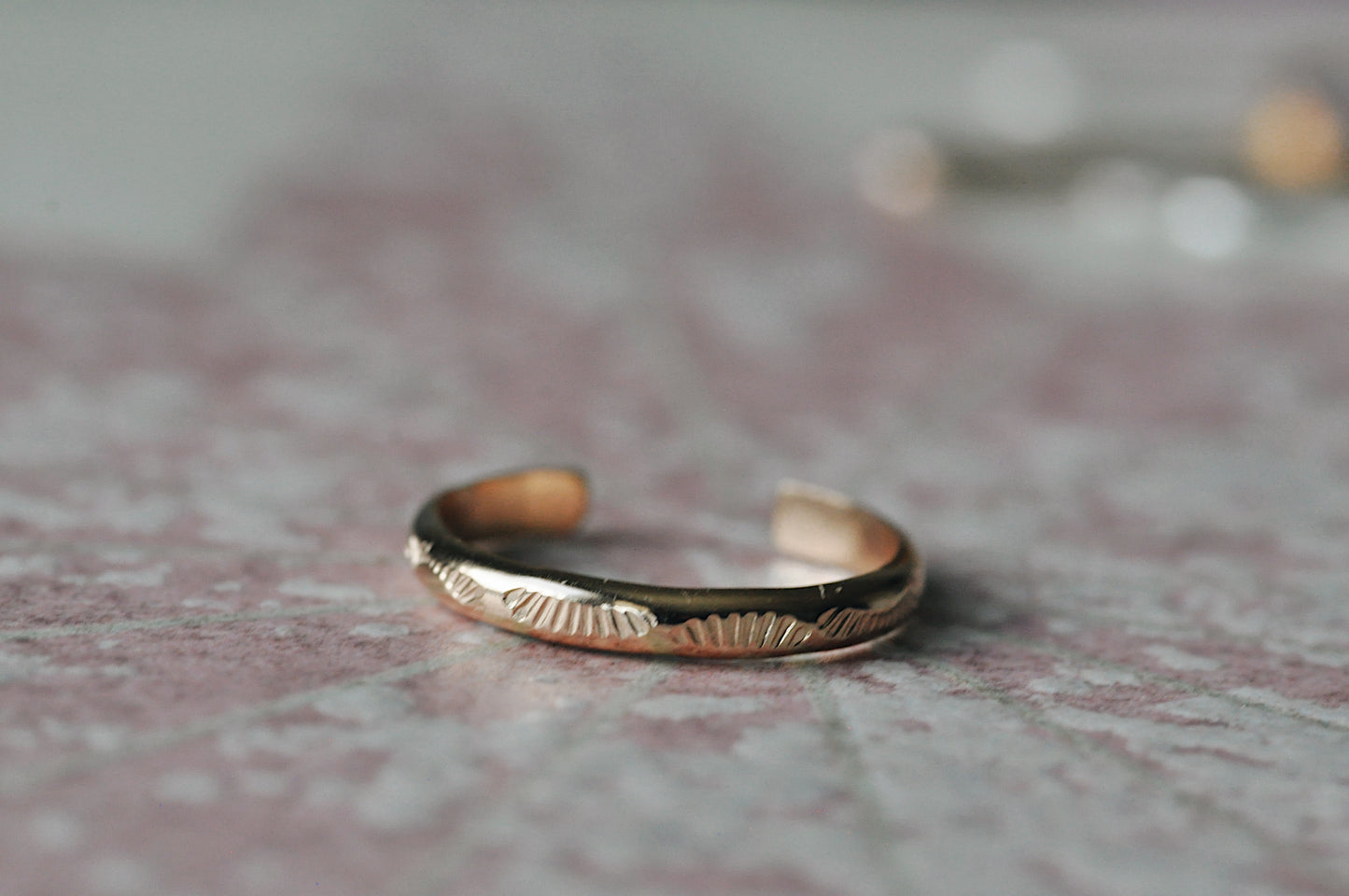 Gold Toe Ring Sun